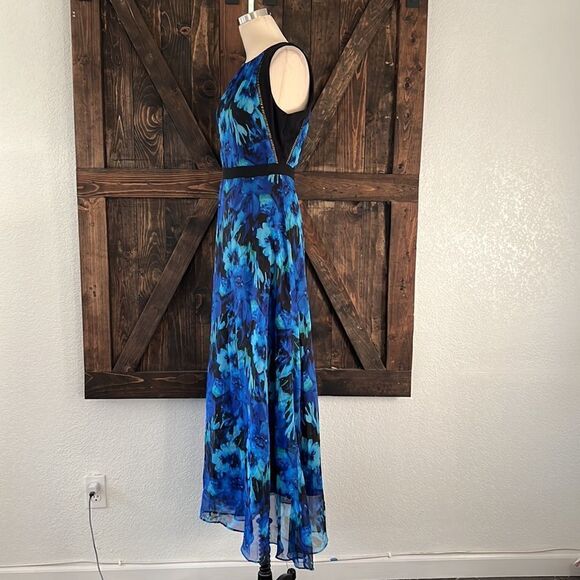Too tang maxi floral blue floral sleeveless dress Sz- Medium - Picture 4 of 11